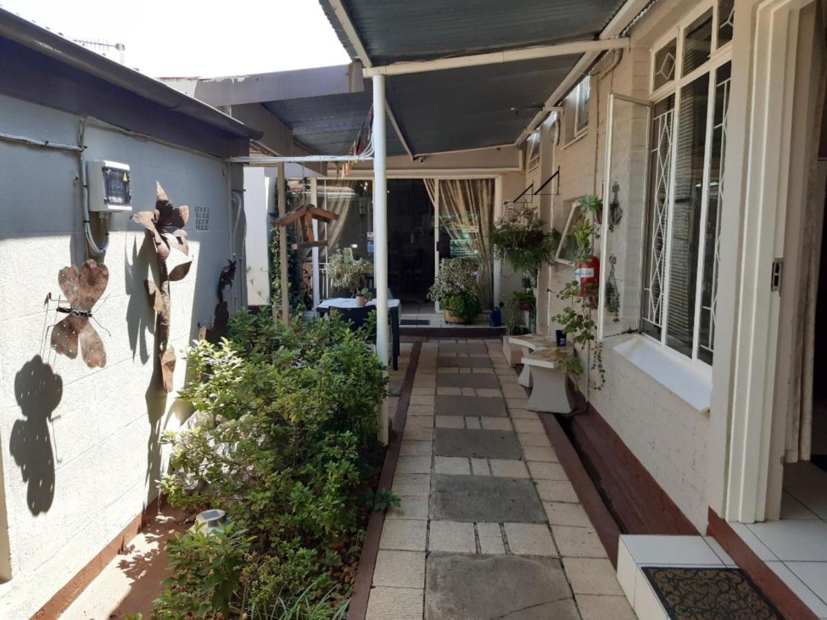 Lavender Lane Bed and Breakfast Ladysmith Exteriör bild